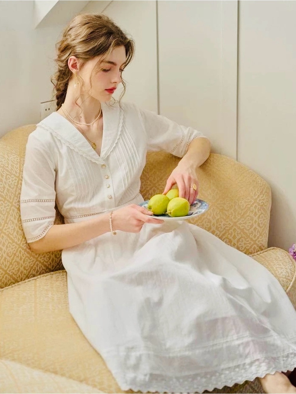 Simple Retro Vintage - Inspired White V-Neck Midi Dress - Size S